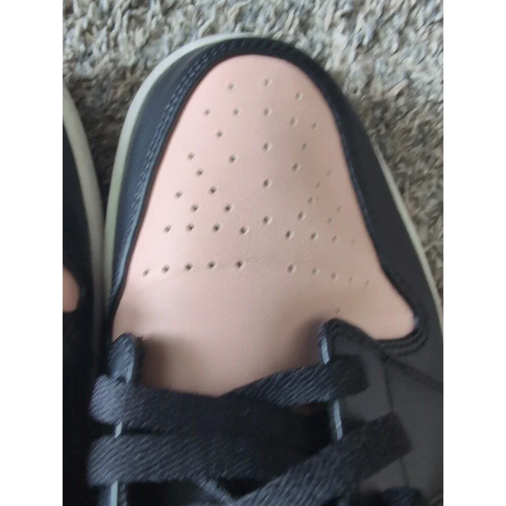 Jordan Air Jordan 1 Low Crimson Tint Black/Hyper Pink/White 553558-034